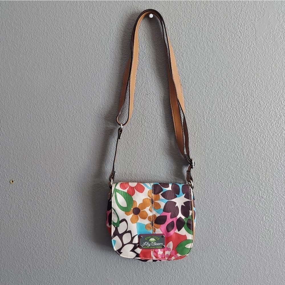 Lily Bloom Crossbody Bag with Floral Design
